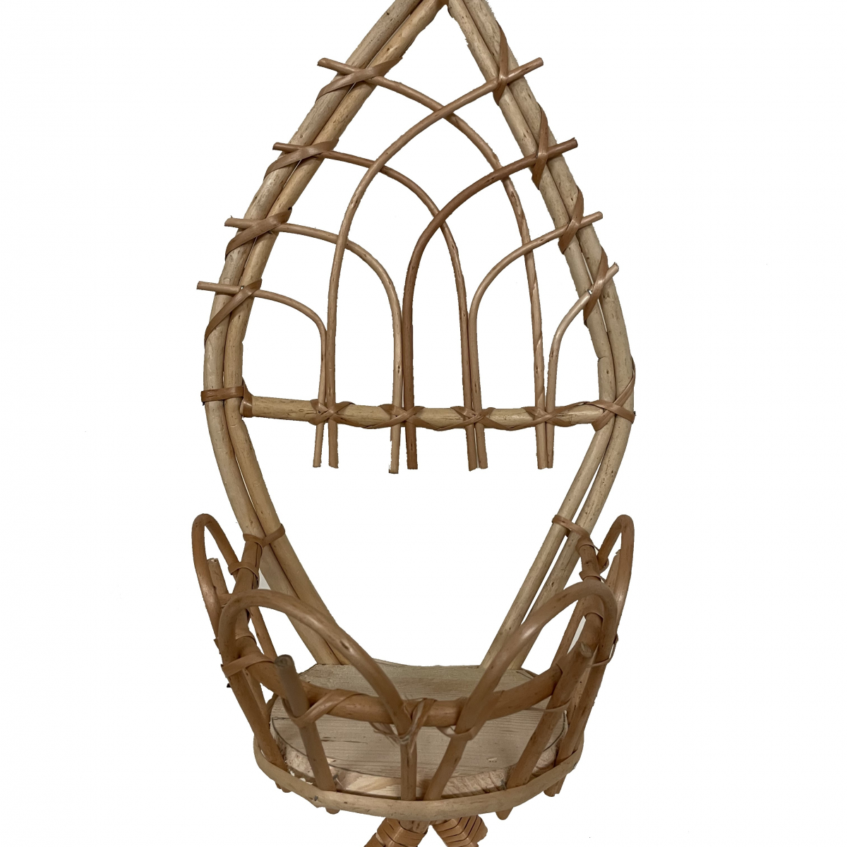 WALL WICKER FLOWER HOLDER